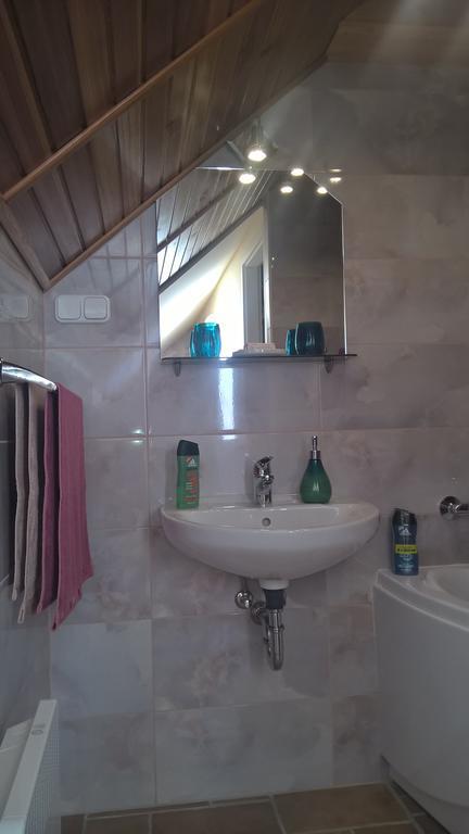 Pongracz Apartman Zirc Luaran gambar